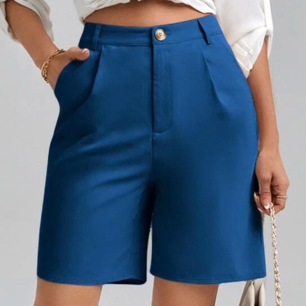 Solid High Waisted Pockets Minimalist Bermuda Shorts - Picture 4 of 5